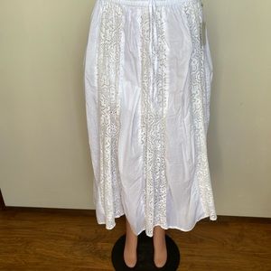J Gee Women’s White Skirt Sz Small